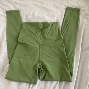 Paragon Crossover Leggings